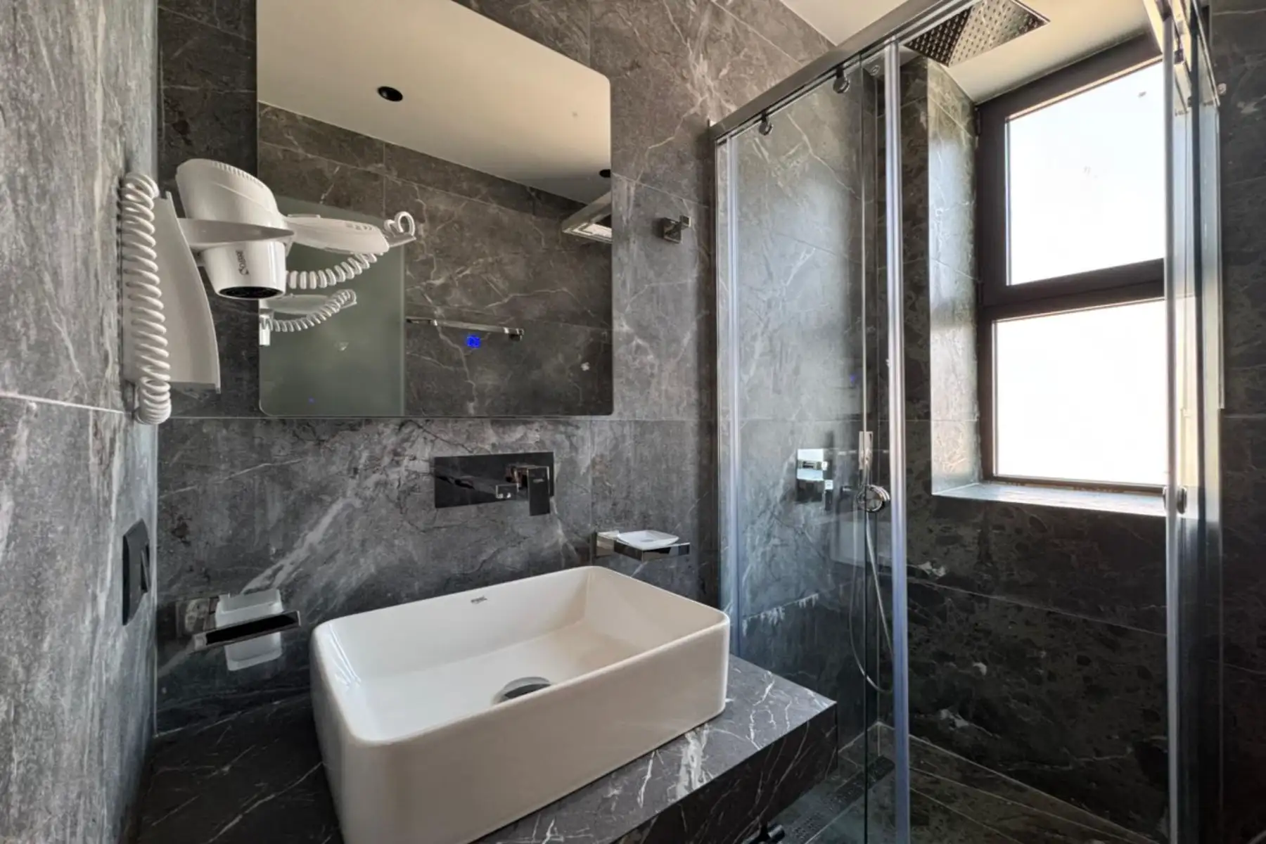 img_id_679606.14.22 (1).webp